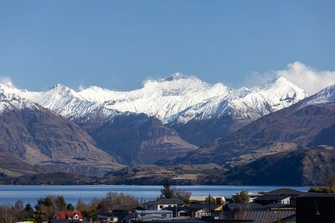 Photo of property in Kirimoko Crescent, Wanaka, 9305
