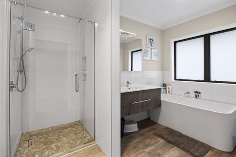 Photo of property in 197b Turuturu Road, Hawera, 4674