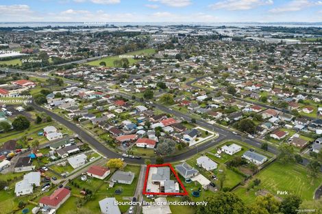 Photo of property in 35 Comet Crescent, Mangere, Auckland, 2022