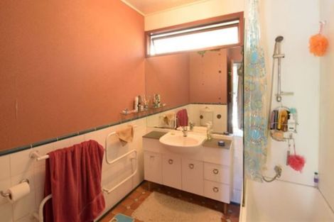 Photo of property in 18 Lomond Crescent, Queenstown, 9300