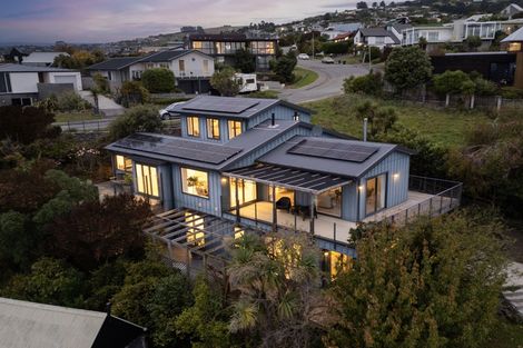 Photo of property in 39 Santa Maria Avenue, Mount Pleasant, Christchurch, 8081