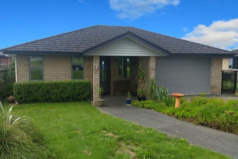 Photo of property in 17 Mark Ball Drive, Pokeno, 2402