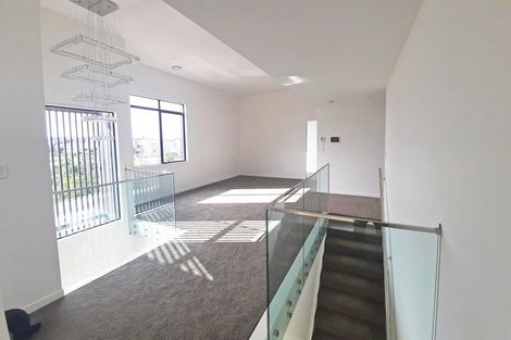 Photo of property in 1 Skua Road, Hobsonville, Auckland, 0616