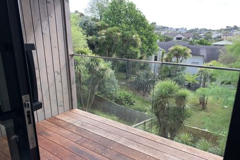 Photo of property in 53 Marellen Drive, Red Beach, 0932