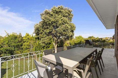 Photo of property in 19 Mcclintock Road, Massey, Auckland, 0614