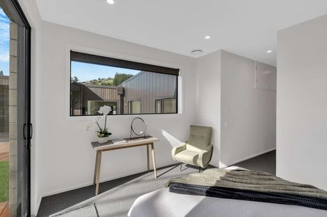 Photo of property in 13 Round Hill Rise, Cracroft, Christchurch, 8022