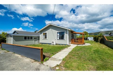 Photo of property in 9 George Street, Waimate, 7924