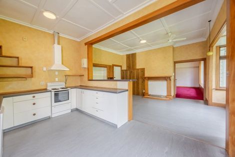 Photo of property in 103 Duchess Crescent, Mayfair, Hastings, 4122