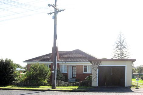Photo of property in 42a Grande Vue Road, Hillpark, Auckland, 2102