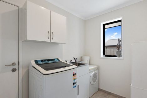 Photo of property in 16 Memorial Crescent, Methven, 7730