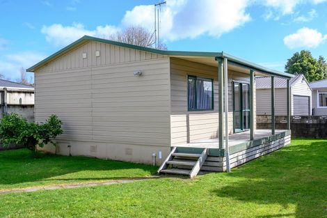 Photo of property in 37 Vardon Road, St Andrews, Hamilton, 3200