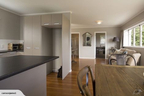 Photo of property in 2 Hikurangi Street, Te Atatu Peninsula, Auckland, 0610