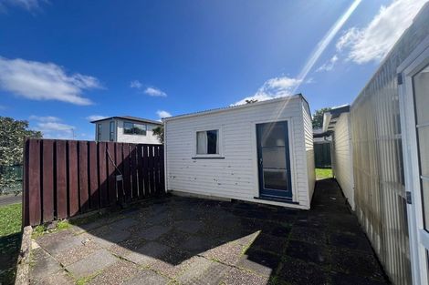 Photo of property in 31 Essex Street, Te Atatu South, Auckland, 0610