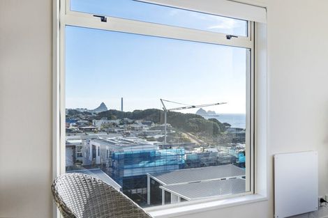 Photo of property in 5/120 Saint Aubyn Street, New Plymouth, 4310