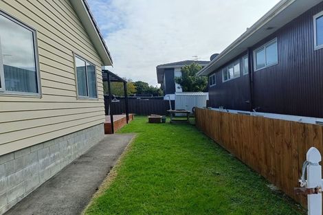Photo of property in 25 Whiteacres Drive, Sunnyhills, Auckland, 2010