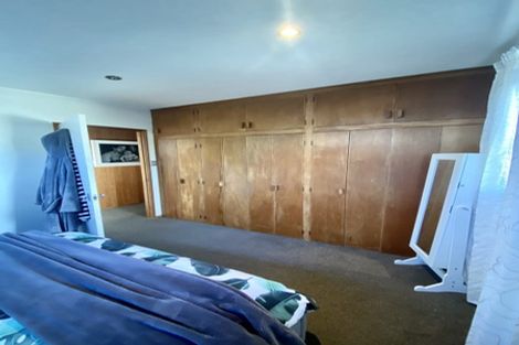 Photo of property in 35 Neptune Avenue, Beach Haven, Auckland, 0626