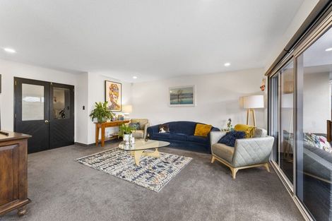 Photo of property in 23 Althorp Place, Avonhead, Christchurch, 8042