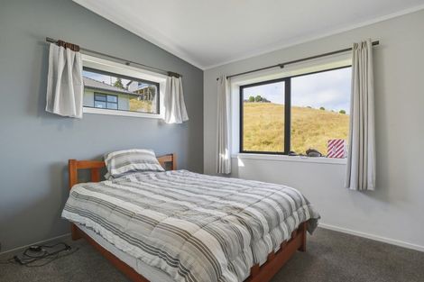 Photo of property in 32 Nore Street, Waihola, Milton, 9073