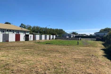Photo of property in 2 Nelson Street, Waitara, 4320