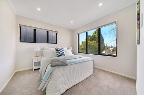 Photo of property in 39b Huia Road, Papatoetoe, Auckland, 2025