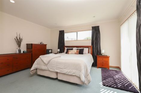 Photo of property in 38 Farnborough Drive, Nawton, Hamilton, 3200