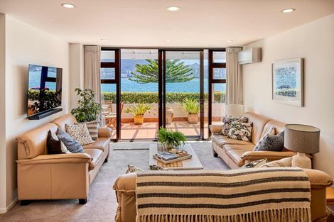 Photo of property in 1/326 Oriental Parade, Oriental Bay, Wellington, 6011