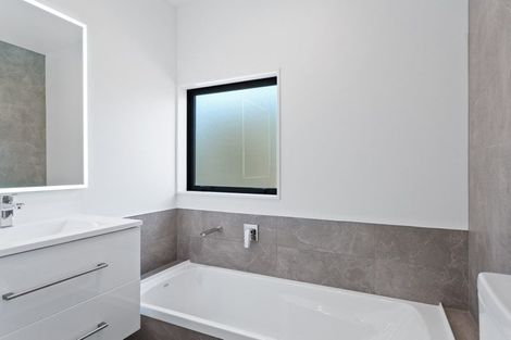 Photo of property in 4/58 Waltham Road, Sydenham, Christchurch, 8023