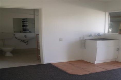 Photo of property in 2/7 Phillips Place, Havelock North, 4130