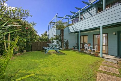 Photo of property in 2/39 Parr Terrace, Castor Bay, Auckland, 0620