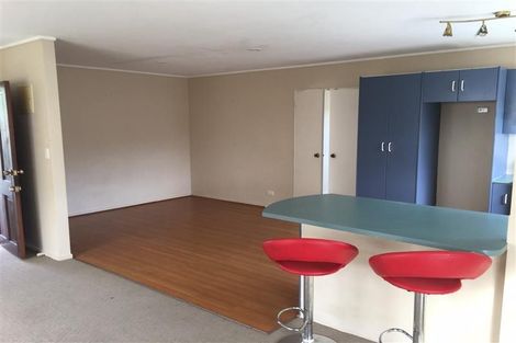 Photo of property in 15 Loughanure Place, Massey, Auckland, 0614