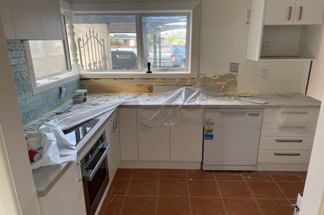 Photo of property in 12 Heathglen Avenue, Parklands, Christchurch, 8083