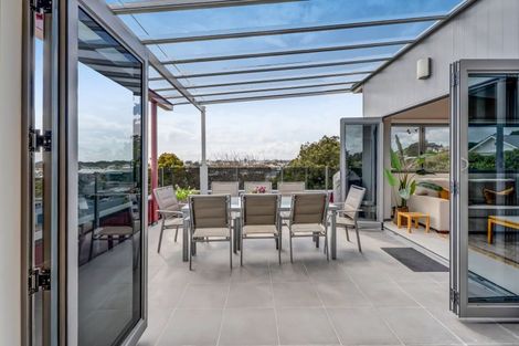 Photo of property in 368a Devon Street West, Lynmouth, New Plymouth, 4310