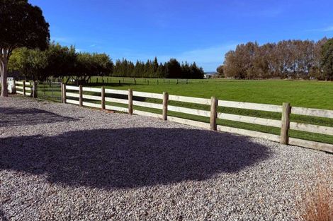 Photo of property in 101 Seaward Road, Edendale, 9825