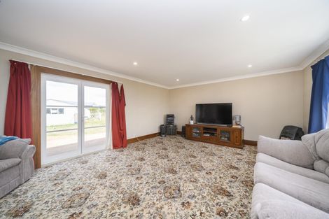 Photo of property in 9 Morocco Terrace, Kelvin Grove, Palmerston North, 4414