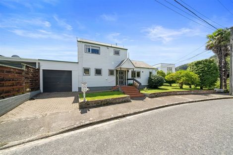 Photo of property in 319 Riverside Drive, Waterloo, Lower Hutt, 5011