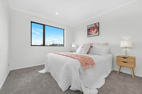 Photo of property in 48 Emerald Avenue, Rosehill, 2113