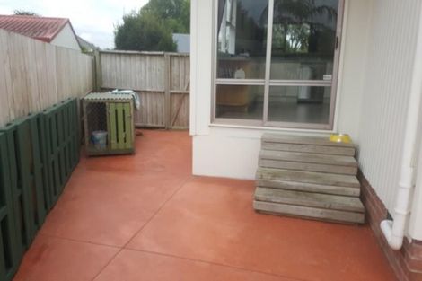 Photo of property in 13 Roby Street, Te Atatu Peninsula, Auckland, 0610