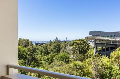 Photo of property in 1/81 Birkenhead Avenue, Birkenhead, Auckland, 0626