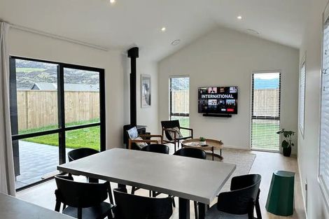 Photo of property in 8 Barn Road, Jacks Point, 9371