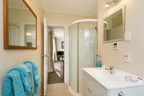 Photo of property in 427 Ohiro Road, Brooklyn, Wellington, 6021