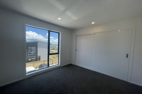 Photo of property in 1/504 Don Buck Road, Massey, Auckland, 0614