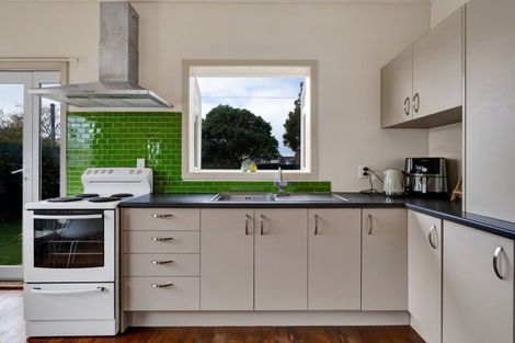 Photo of property in 133 Brooklands Road, Brooklands, New Plymouth, 4310