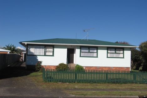 Photo of property in 17 Heybridge Street, Manurewa, Auckland, 2102