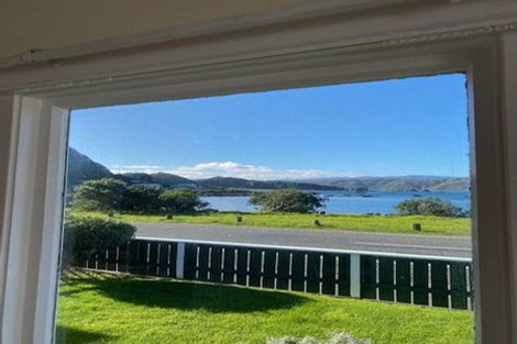 Photo of property in 121 Breaker Bay Road, Breaker Bay, Wellington, 6022