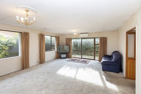 Photo of property in 29 Dinton Street, Russley, Christchurch, 8042