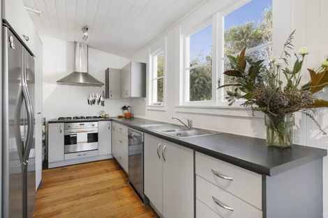 Photo of property in 23 Mason Street, Moera, Lower Hutt, 5010