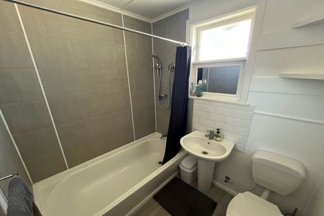 Photo of property in 58a Pratt Avenue, Foxton Beach, Foxton, 4815