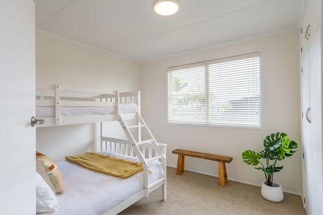 Photo of property in 10 Ivy Lane, Mangawhai Heads, 0505