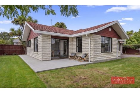 Photo of property in 34 Solomon Avenue, Redwood, Christchurch, 8051