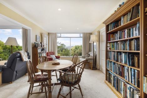 Photo of property in 5 Fettes Crescent, Seatoun, Wellington, 6022